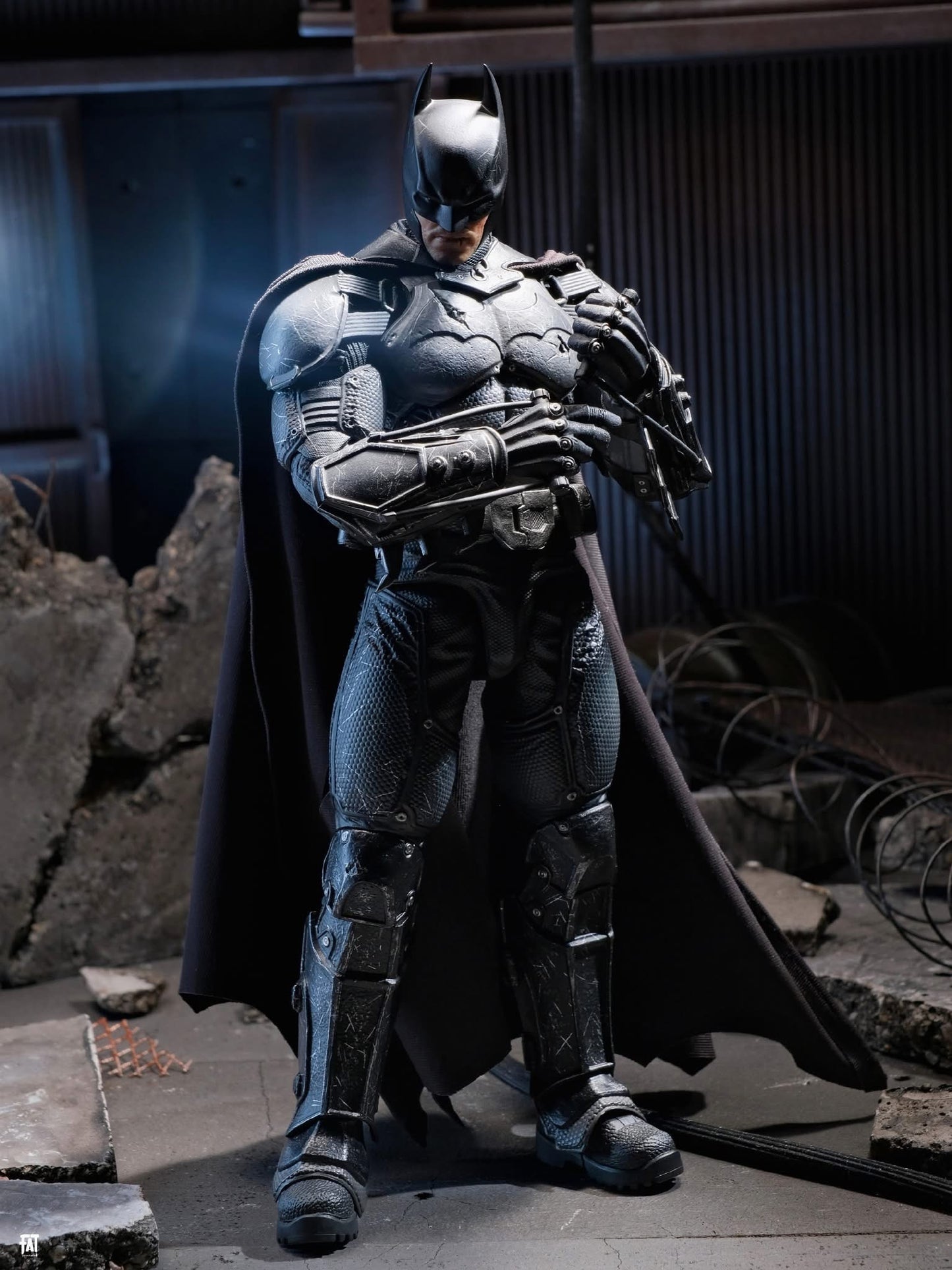 Pre-Order INART Batman: Arkham Origins - Batman (Battle Damaged Version) 1/12 scale Collectible Figure