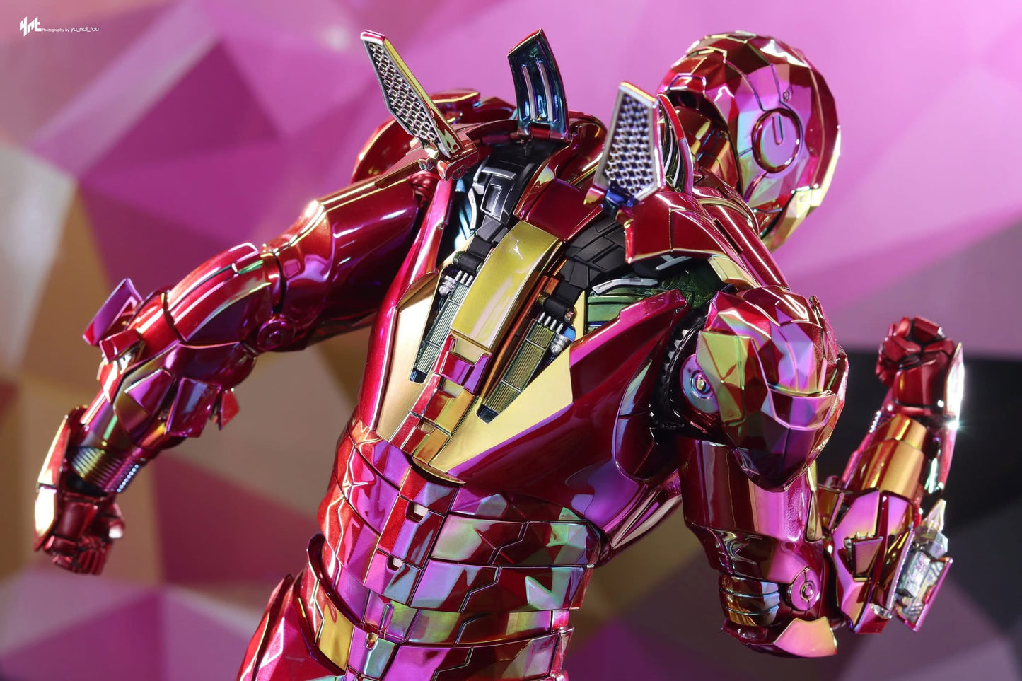 Hot Toys MMS792D70 Iron Man 2 - 1/6th scale Iron Man Mark IV (Fractal Armor) Collectible Figure [Hot Toys Exclusive]