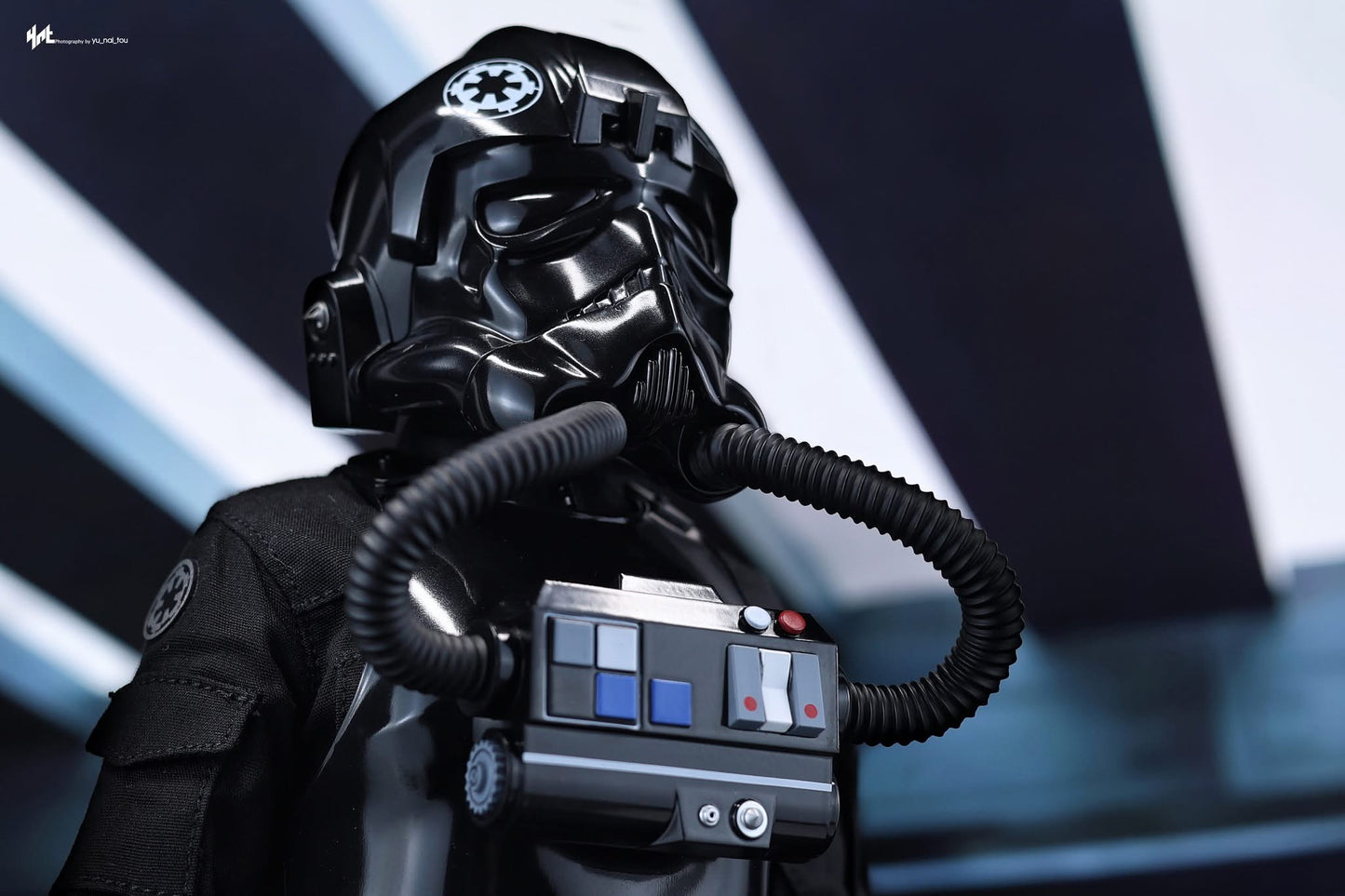 Hot Toys MMS798 Star Wars: Episode IV A New Hope - 1/6th scale TIE fighter Pilot Collectible Figure