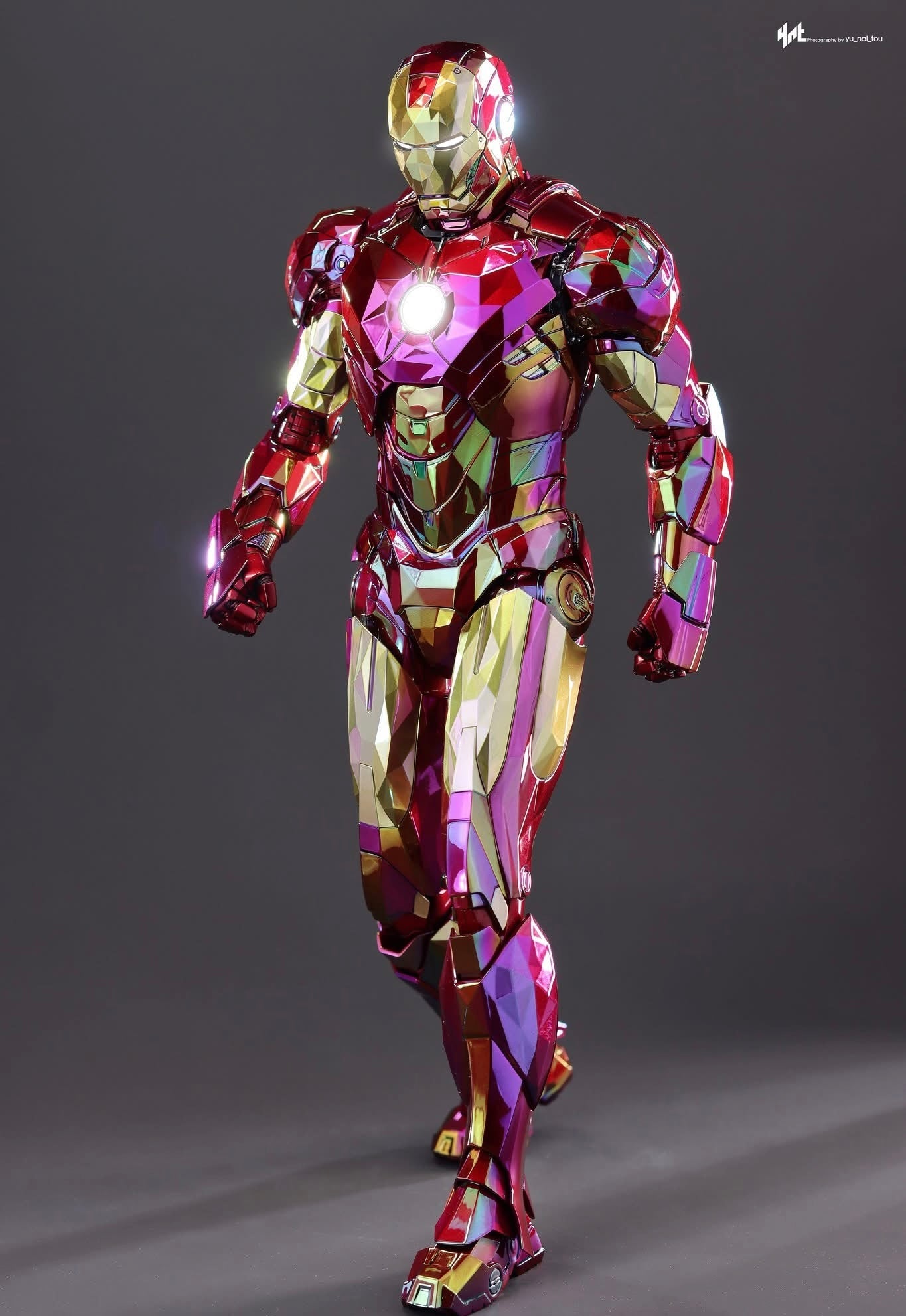 Hot Toys MMS792D70 Iron Man 2 - 1/6th scale Iron Man Mark IV (Fractal Armor) Collectible Figure [Hot Toys Exclusive]
