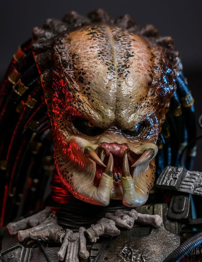Pre-Order Hot Toys MMS817 Predator - 1/6th scale Predator (2.0) Collectible Figure (Deluxe Version)