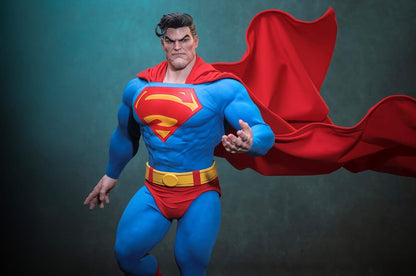 Pre-Order Hot Toys CMS032 Batman: The Dark Knight Returns - 1/6th scale Superman Collectible Figure
