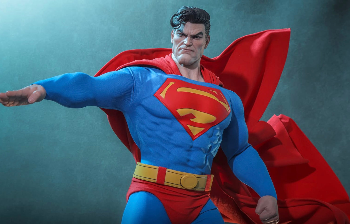 Pre-Order Hot Toys CMS032 Batman: The Dark Knight Returns - 1/6th scale Superman Collectible Figure