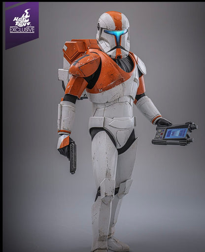 Hot Toys TMS151 Star Wars: The Clone Wars - 1/6th scale Clone Commando Boss Collectible Figure (Hot Toys Exclusive)