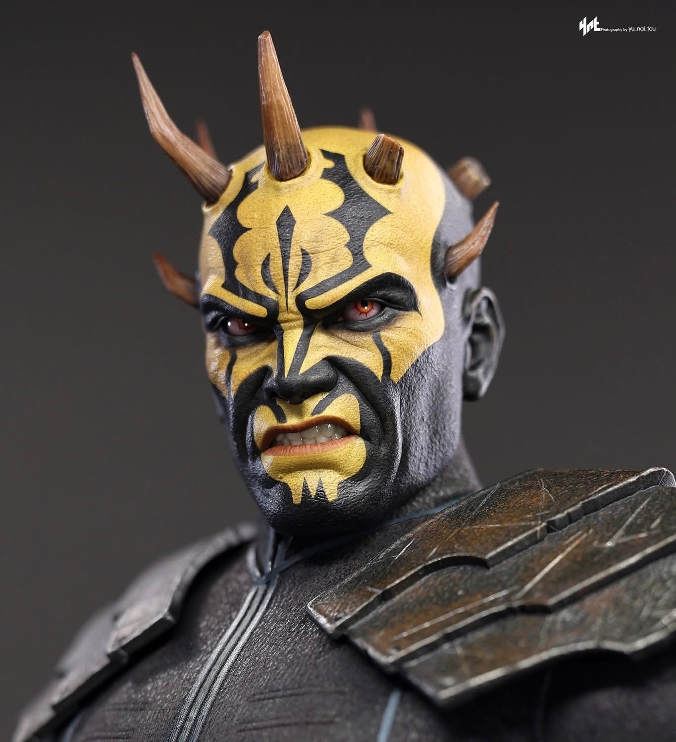 Hot Toys TMS136 Star Wars: The Clone Wars - 1/6th scale Savage Opress Collectible Figure