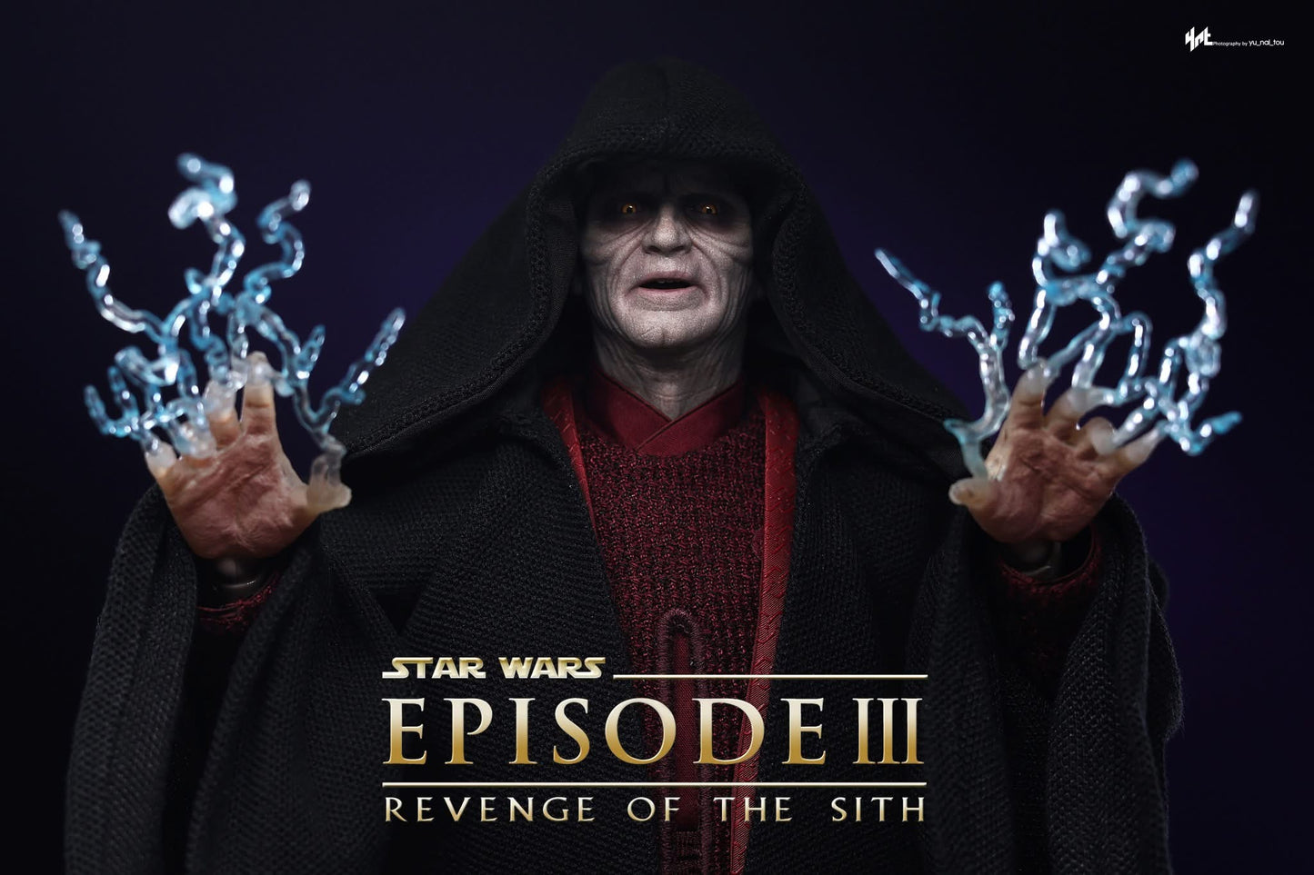 Hot Toys MMS805 Star Wars: Episode III - Revenge of the Sith - 1/6th scale Palpatine (Darth Sidious) Collectible Figure
