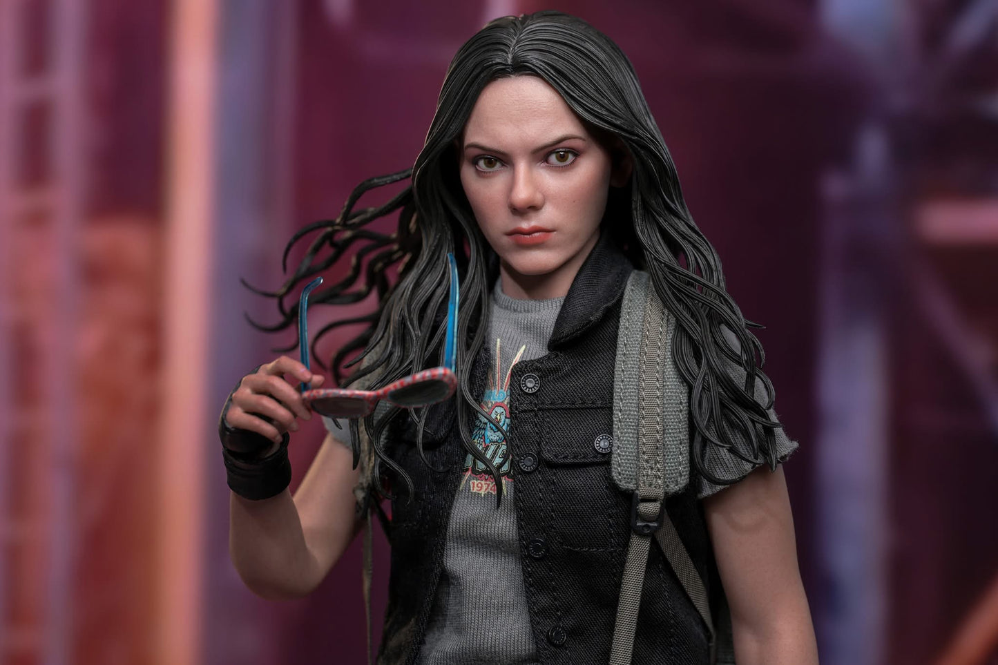 Hot Toys MMS781 Deadpool & Wolverine - 1/6th scale X-23 Collectible Figure