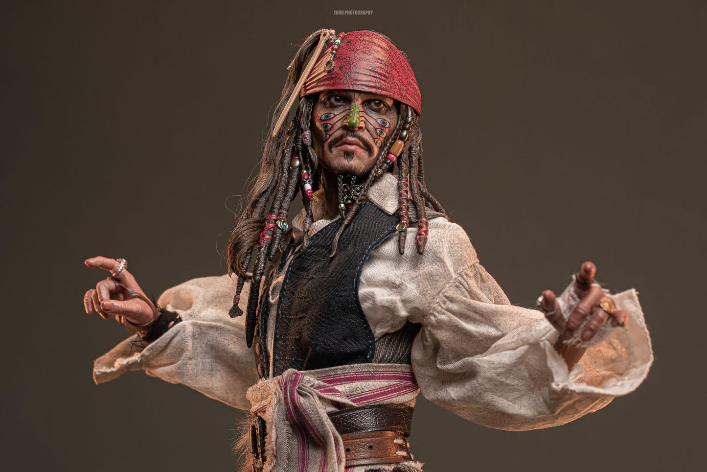 Hot Toys DX48 Pirates of the Caribbean: Dead Man's Chest - 1/6th scale Pelegostos Chief Jack Sparrow Collectible Figure