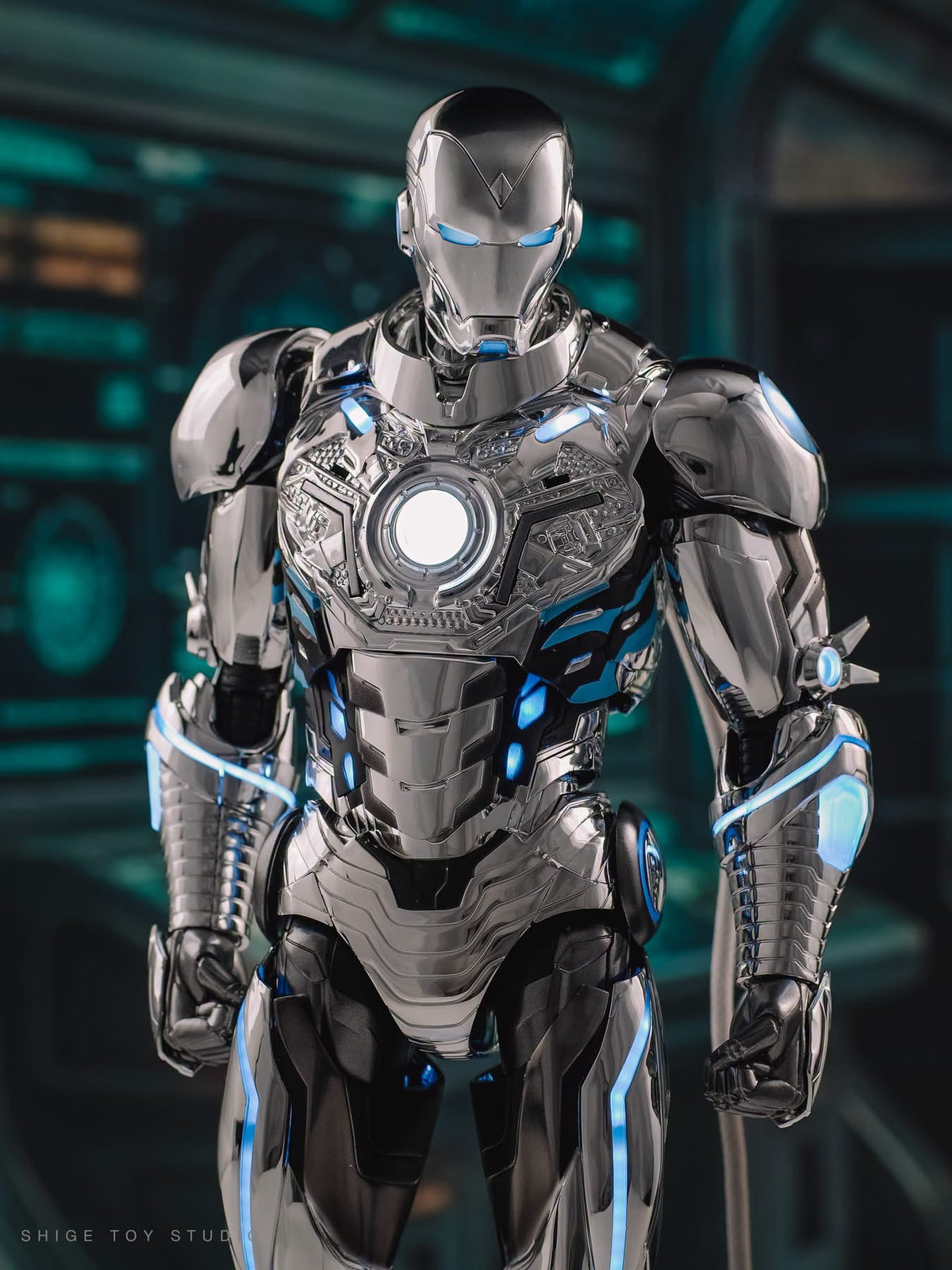 Hot Toys CMS026D73B Marvel Comics - 1/6th scale Superior Iron Man Collectible Figure (Special Edition)