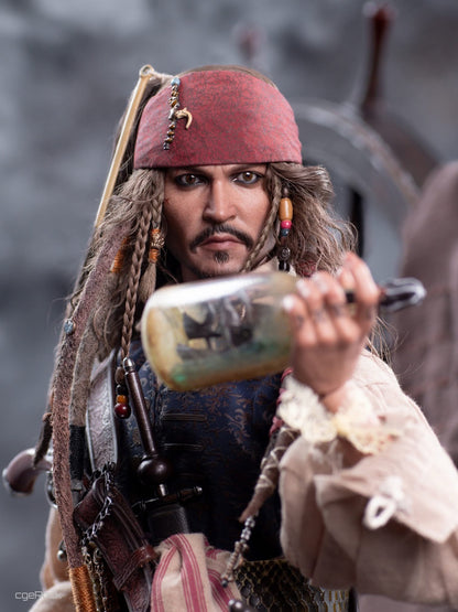 Hot Toys DX39AE Pirates of the Caribbean: Dead Men Tell No Tales - 1/6th scale Jack Sparrow Collectible Figure (Artisan Edition Deluxe Version) [Hot Toys Exclusive]