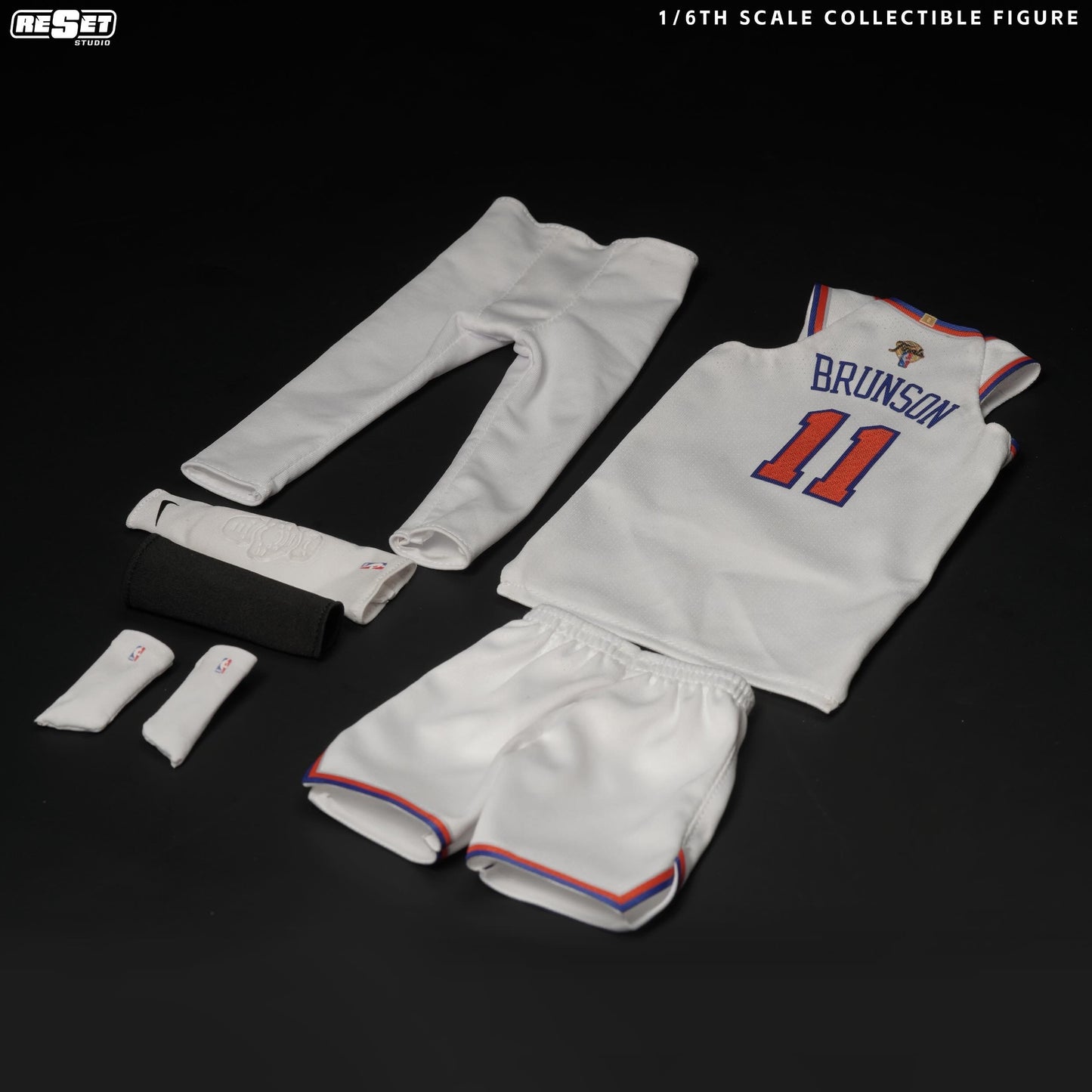 Pre-Order ResetStudio New York Knicks - Jalen Brunson 1/6 Scale White Jersey (Nike Association Edition) Set