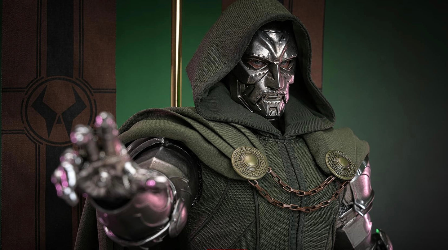 Pre-Order Hot Toys CMS022B Marvel Comics- 1/6th scale Doctor Doom Collectible Figure (Special Edition)