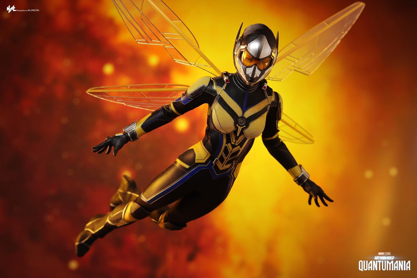 Hot Toys MMS691 Ant-Man and the Wasp: Quantumania 1/6th scale The Wasp Collectible Figure