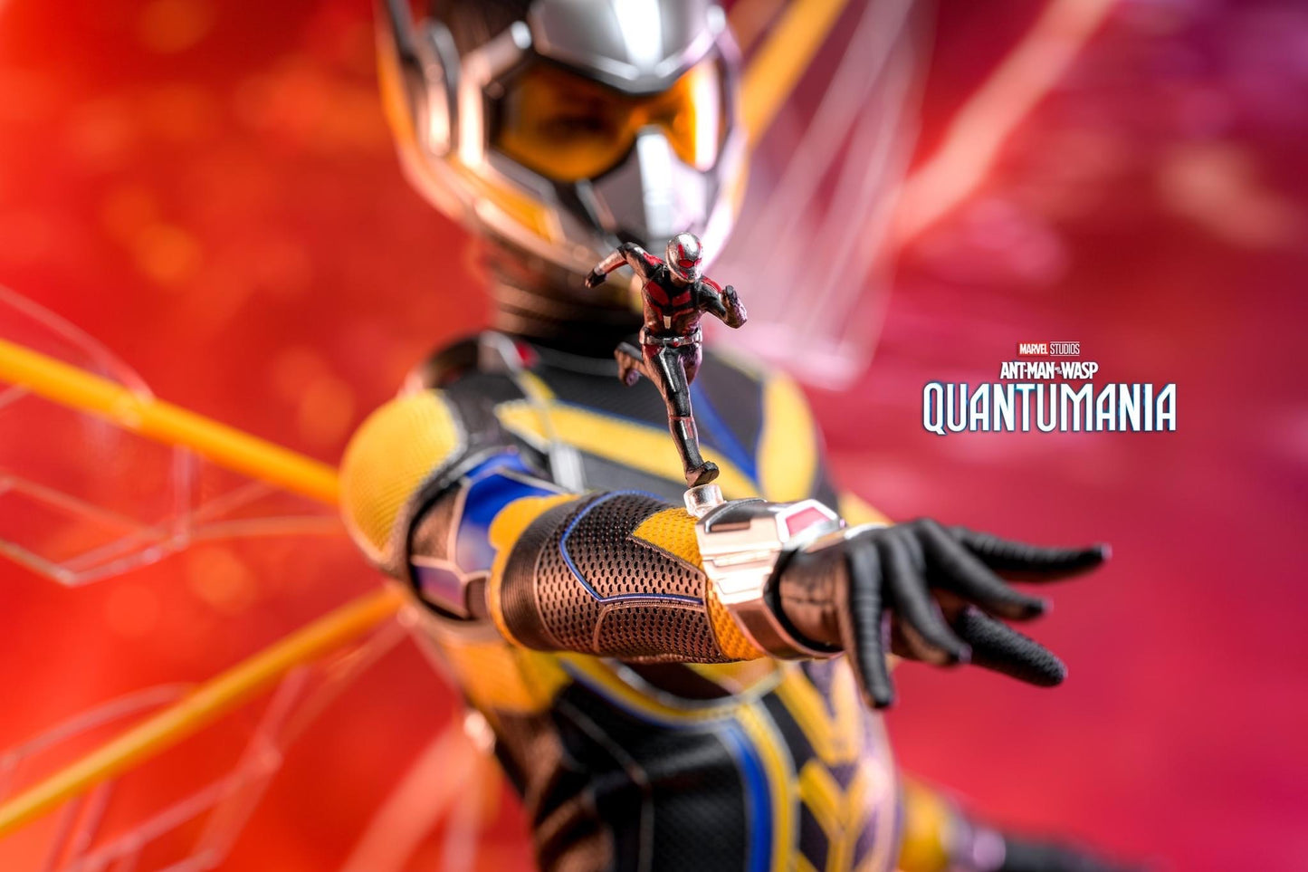 Hot Toys MMS691 Ant-Man and the Wasp: Quantumania 1/6th scale The Wasp Collectible Figure
