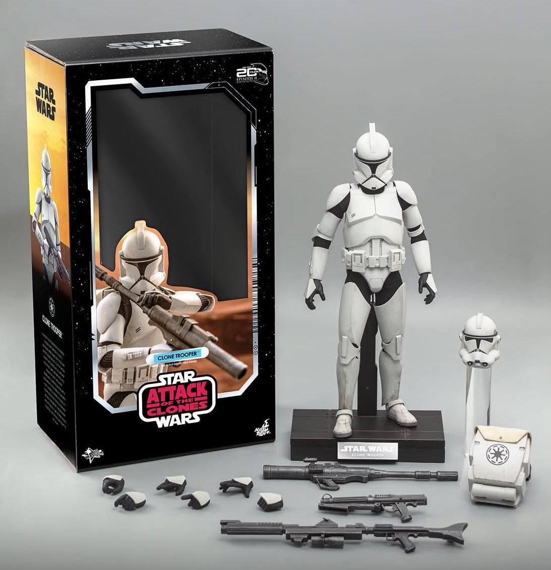 Hot Toys MMS647 Star Wars Episode II: Attack of the Clones - 1/6th scale Clone Trooper Collectible Figure