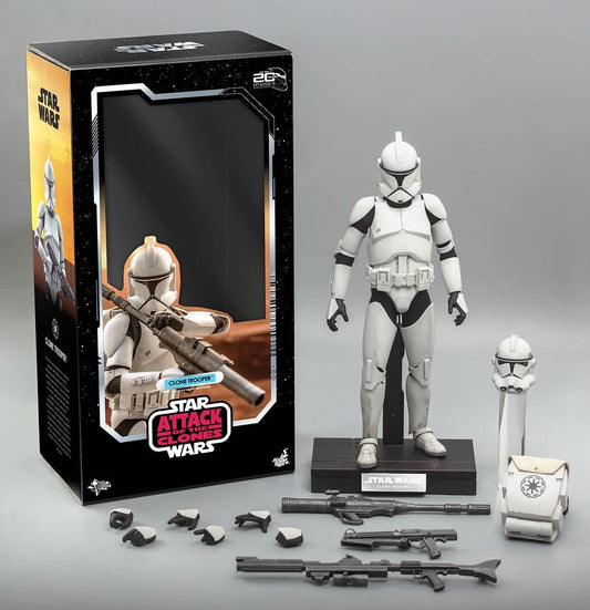 Hot Toys MMS647 Star Wars Episode II: Attack of the Clones - 1/6th scale Clone Trooper Collectible Figure