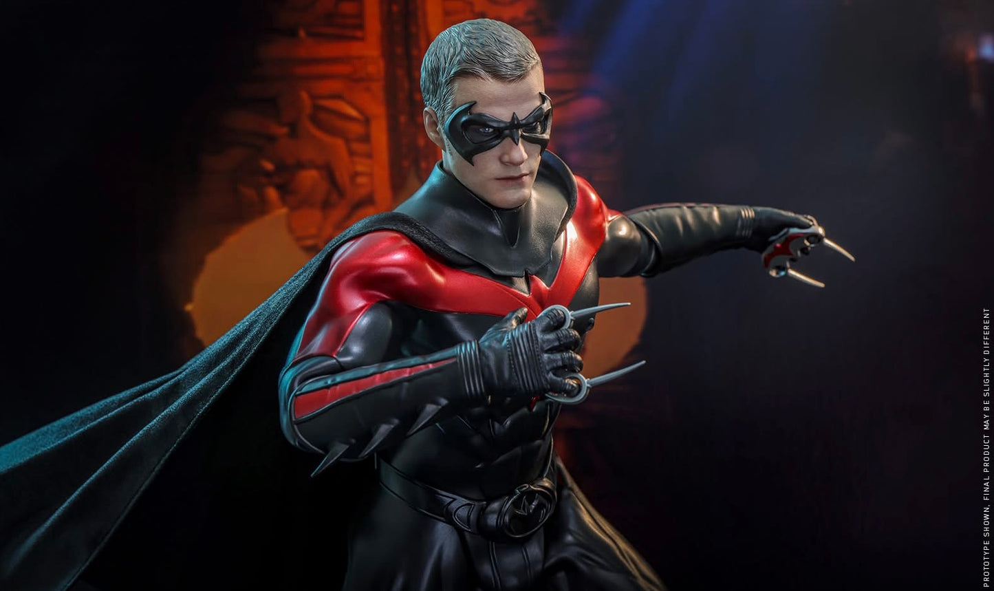 Pre-Order Hot Toys MMS787 Batman & Robin - 1/6th scale Robin Collectible Figure