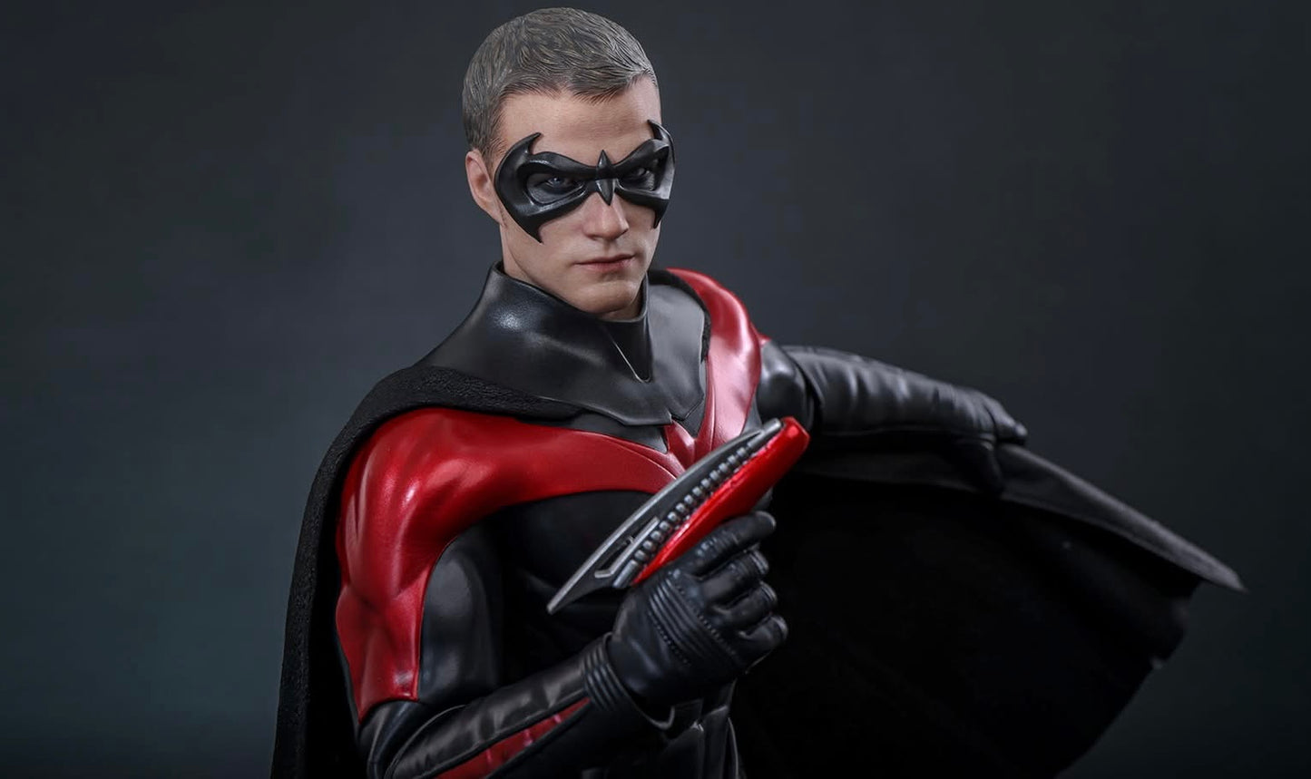 Pre-Order Hot Toys MMS787 Batman & Robin - 1/6th scale Robin Collectible Figure