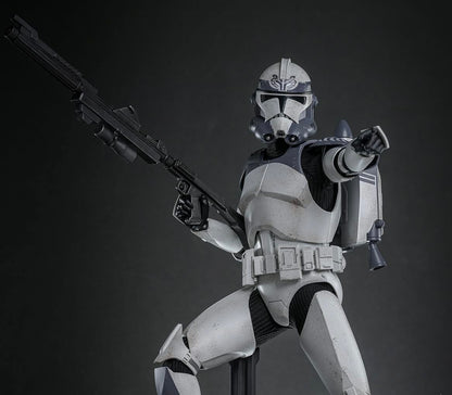 Pre-Order Hot Toys TMS143 Star Wars: The Clone Wars - 104th Battalion Wolfpack Clone Trooper Collectible Figure (Deluxe Version)