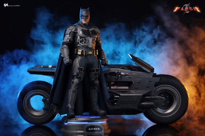 Hot Toys MMS705 Hot Toys The Flash – Batman and Batcycle 1/6 Scale Collectible Set