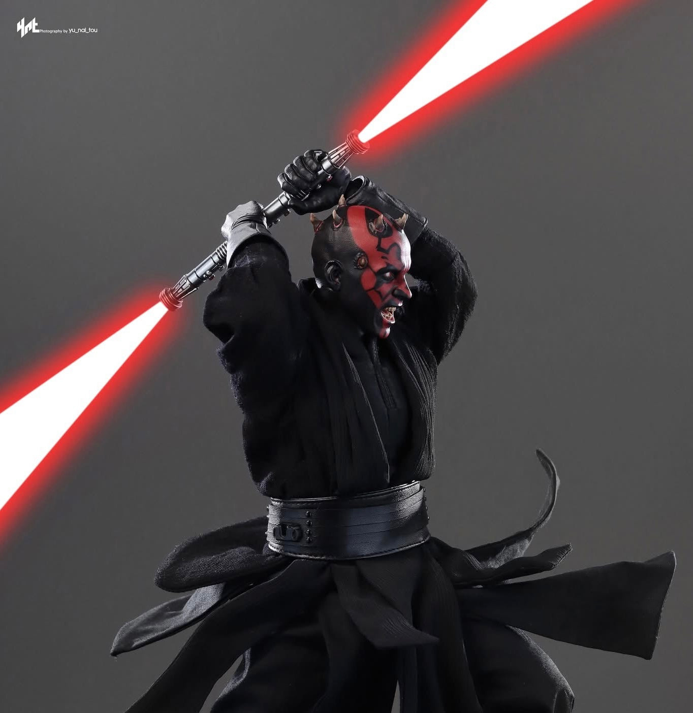Hot Toys MMS749B Star Wars Episode I The Phantom Menace - Darth Maul with Sith Speeder 1/6th Scale Collectible Set Exclusive Edition
