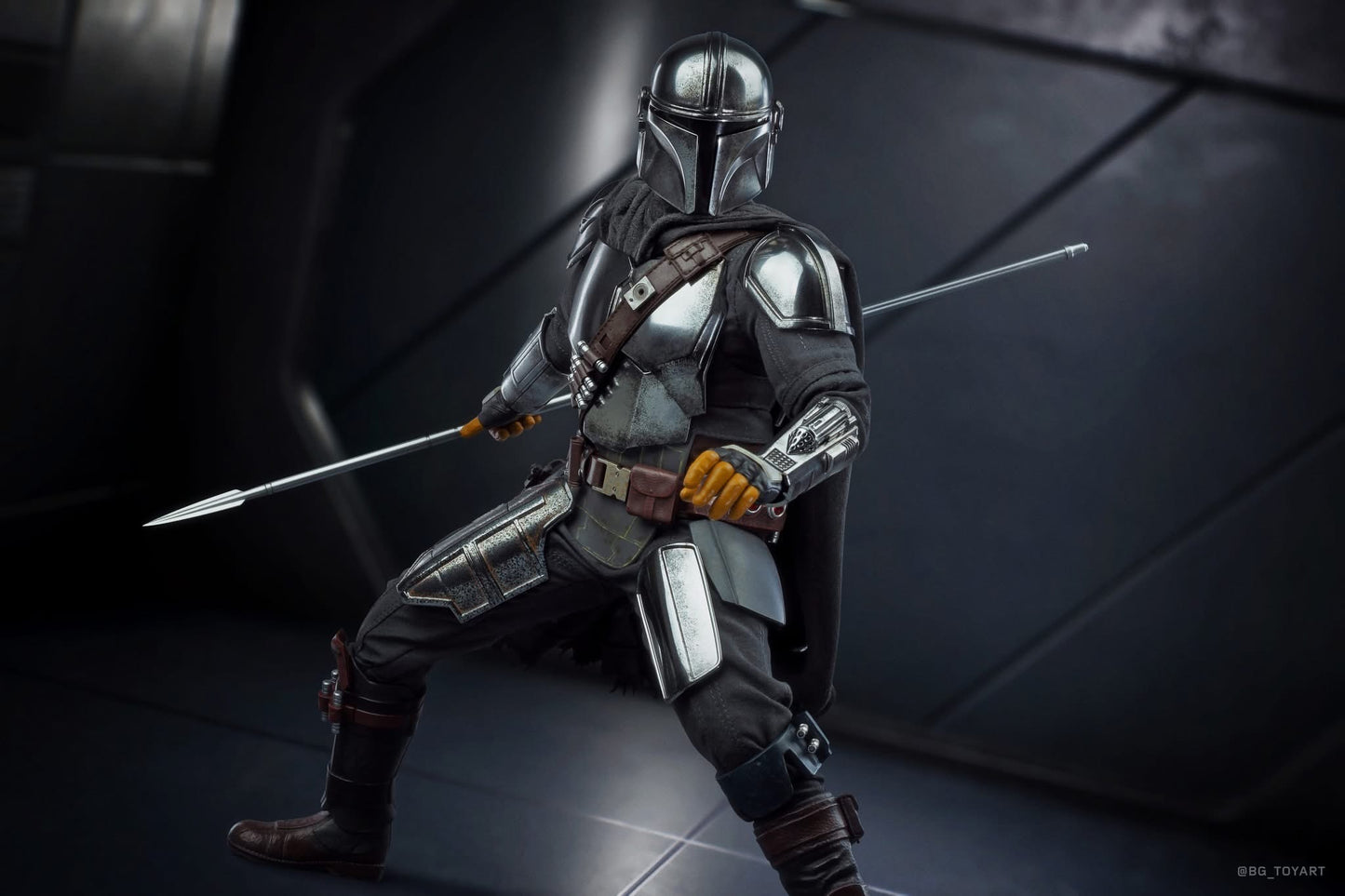 Hot Toys TMS052 The Mandalorian - 1/6th scale The Mandalorian and Grogu Collectible Set (Deluxe Version)