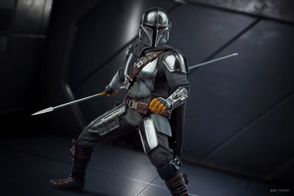 Hot Toys TMS052 The Mandalorian - 1/6th scale The Mandalorian and Grogu Collectible Set (Deluxe Version)