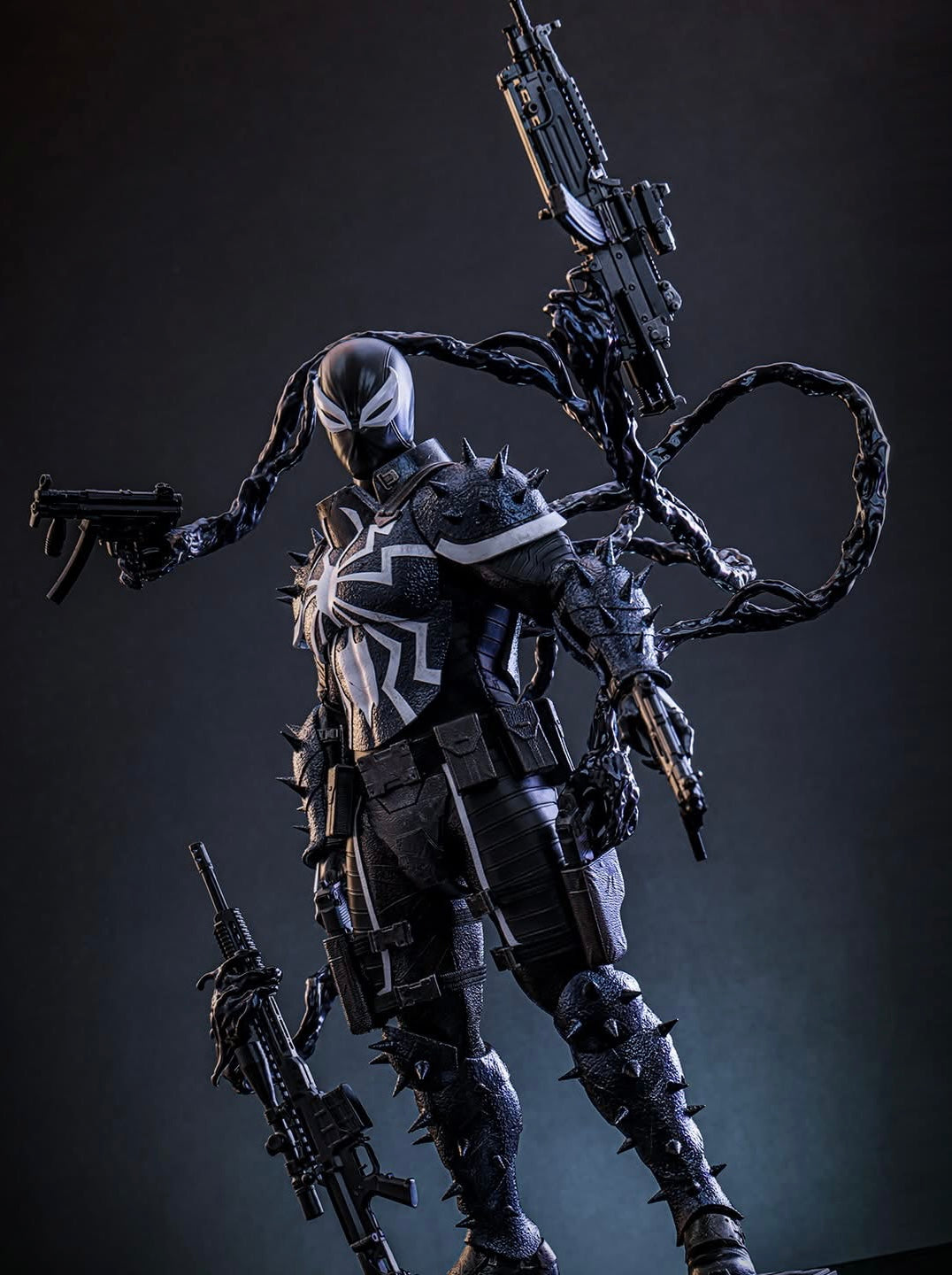 Pre-Order Hot Toys CMS025 Marvel Comics - 1/6th scale Agent Venom Collectible Figure