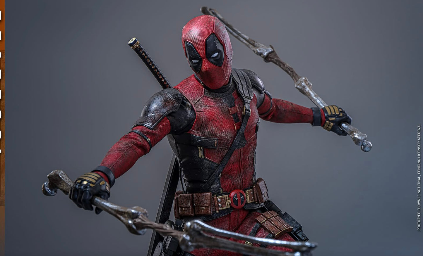 Hot Toys MMS782 Deadpool & Wolverine - 1/6th scale Deadpool (Battling Version) Collectible Figure