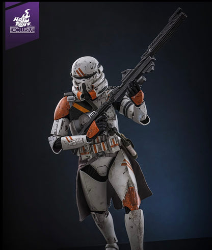 Hot Toys MMS794 Star Wars: Revenge of the Sith - 1/6th scale Airborne Trooper (212th Attack Battalion) Collectible Figure (Hot Toys Exclusive)