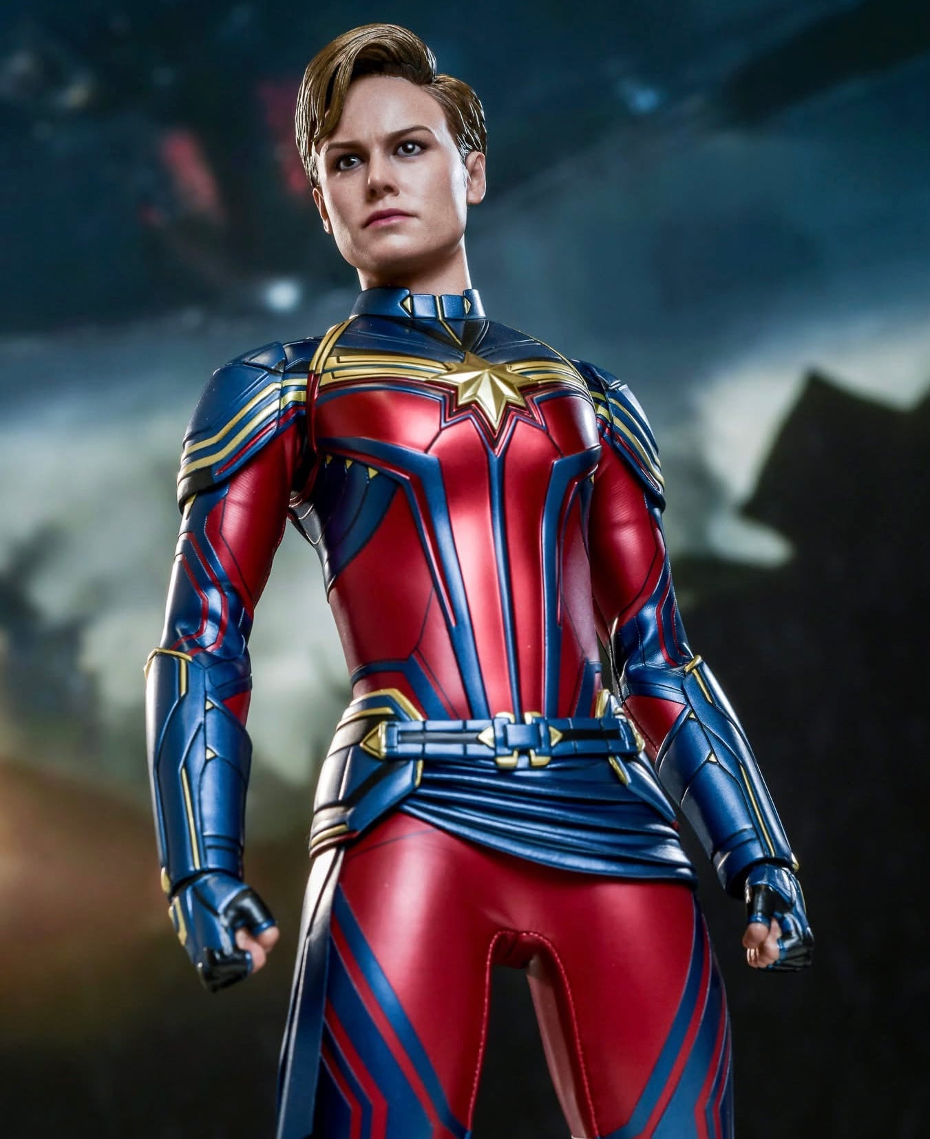Hot Toys MMS575 Avengers: Endgame - 1/6th scale Captain Marvel Collectible Figure