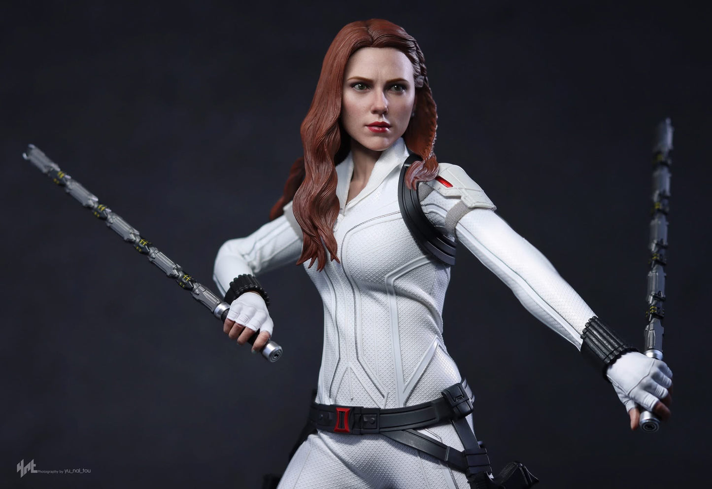 Hot Toys MMS601 Black Widow - 1/6th scale Black Widow (Snow Suit Version) Collectible Figure