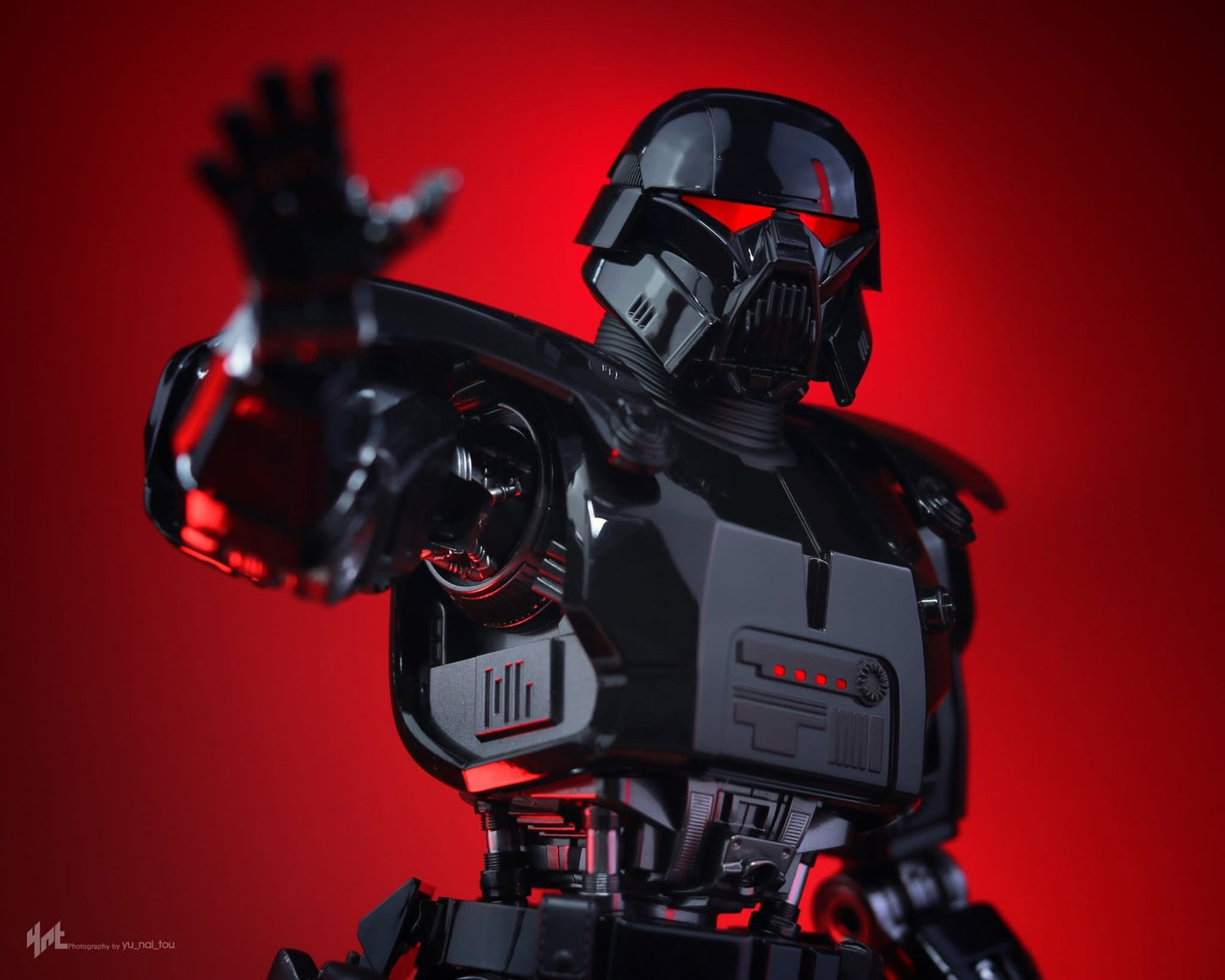 Hot Toys TMS032 Star Wars: The Mandalorian - 1/6th scale Dark Trooper Collectible Figure
