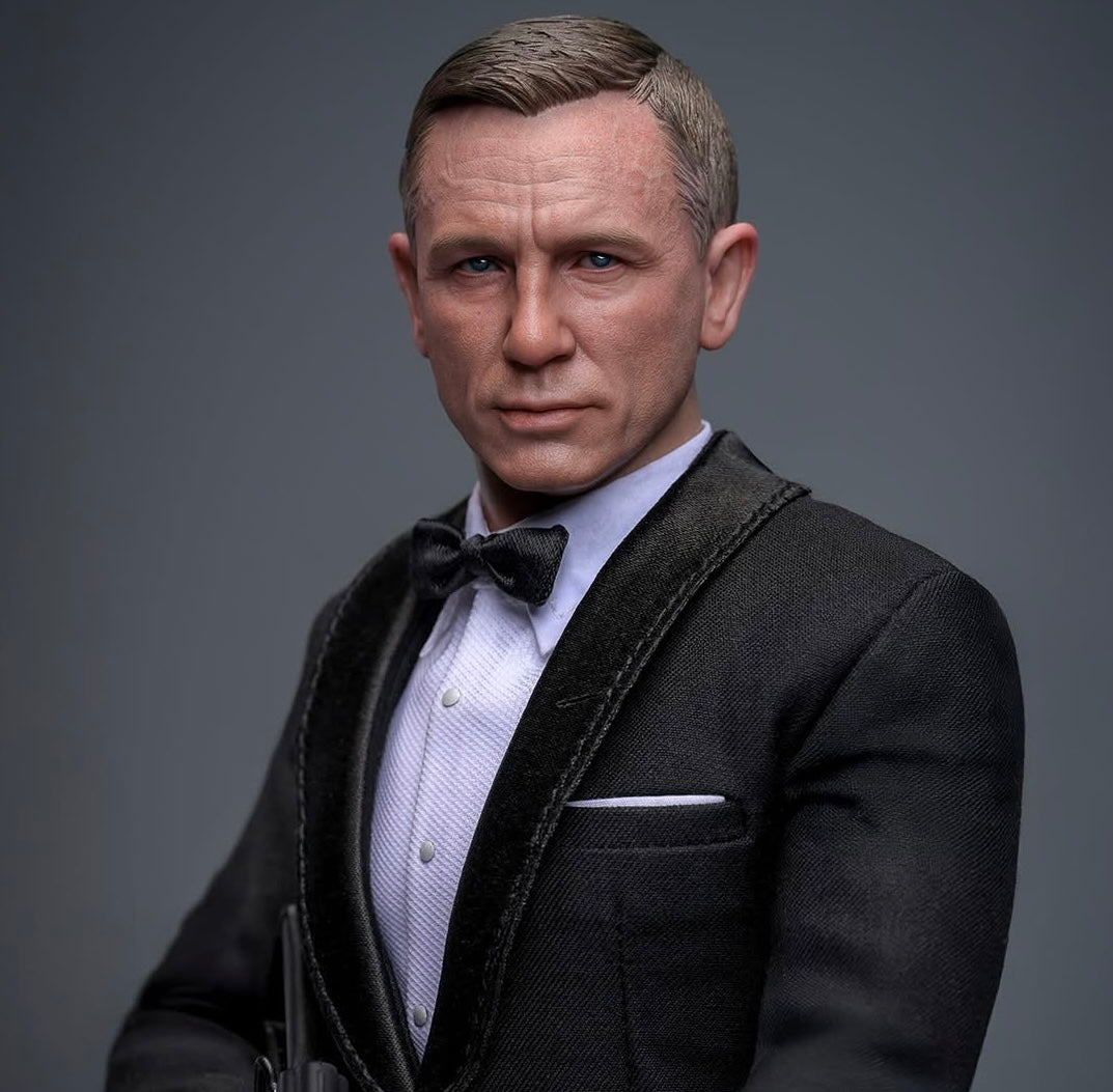 Pre-Order Hot Toys MMS803 No Time To Die - 1/6th scale James Bond Collectible Figure
