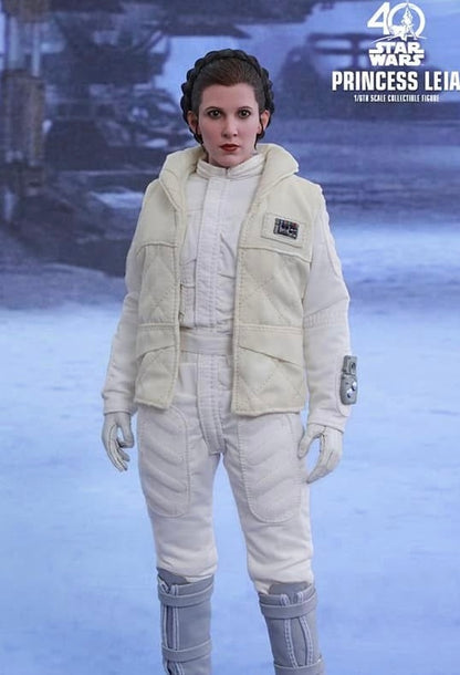 Hot Toys MMS423 Star Wars: The Empire Strikes Back – 1/6th scale Princess Leia Collectible Figure