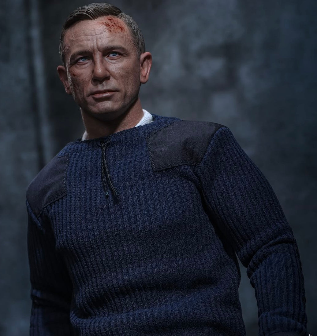 Hot Toys MMS804 No Time To Die - 1/6th scale James Bond (Commando Outfit) Collectible Figure