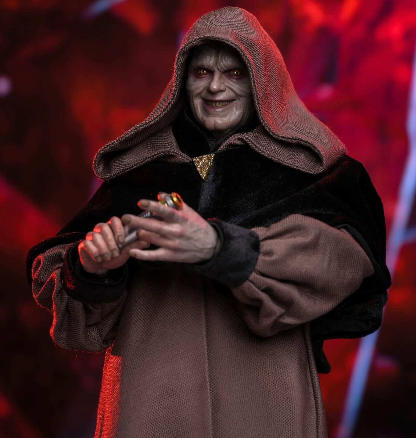 Hot Toys MMS745B Star Wars Revenge of the Sith - Darth Sidious 1/6 Scale Collectible Figure Exclusive Edition
