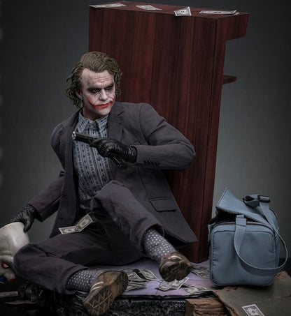 Pre-Order Hot Toys DX50B The Dark Knight Trilogy - 1/6th scale The Joker (Bank Robber Version) Collectible Figure (Special Edition)