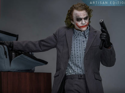 Pre-Order Hot Toys DX51AE The Dark Knight Trilogy - 1/6th scale The Joker (Bank Robber Version) Collectible Figure (Artisan Edition) [Hot Toys Exclusive]