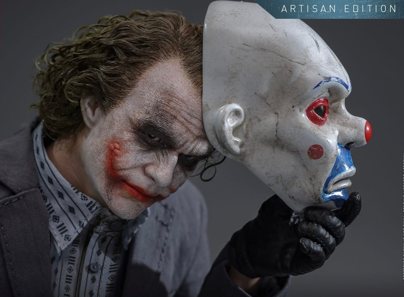 Pre-Order Hot Toys DX51AE The Dark Knight Trilogy - 1/6th scale The Joker (Bank Robber Version) Collectible Figure (Artisan Edition) [Hot Toys Exclusive]