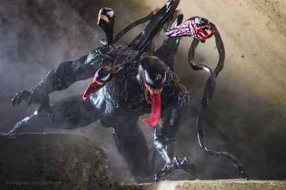Hot Toys MMS626 Venom: Let There Be Carnage - 1/6th scale Venom Collectible Figure