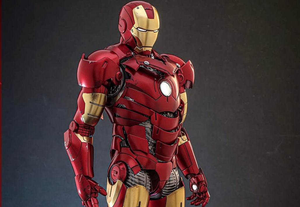 Pre-Order Hot Toys MMS825D72 Iron Man - 1/6th scale Iron Man Mark III (Armor Suit Up Version) Collectible Figure