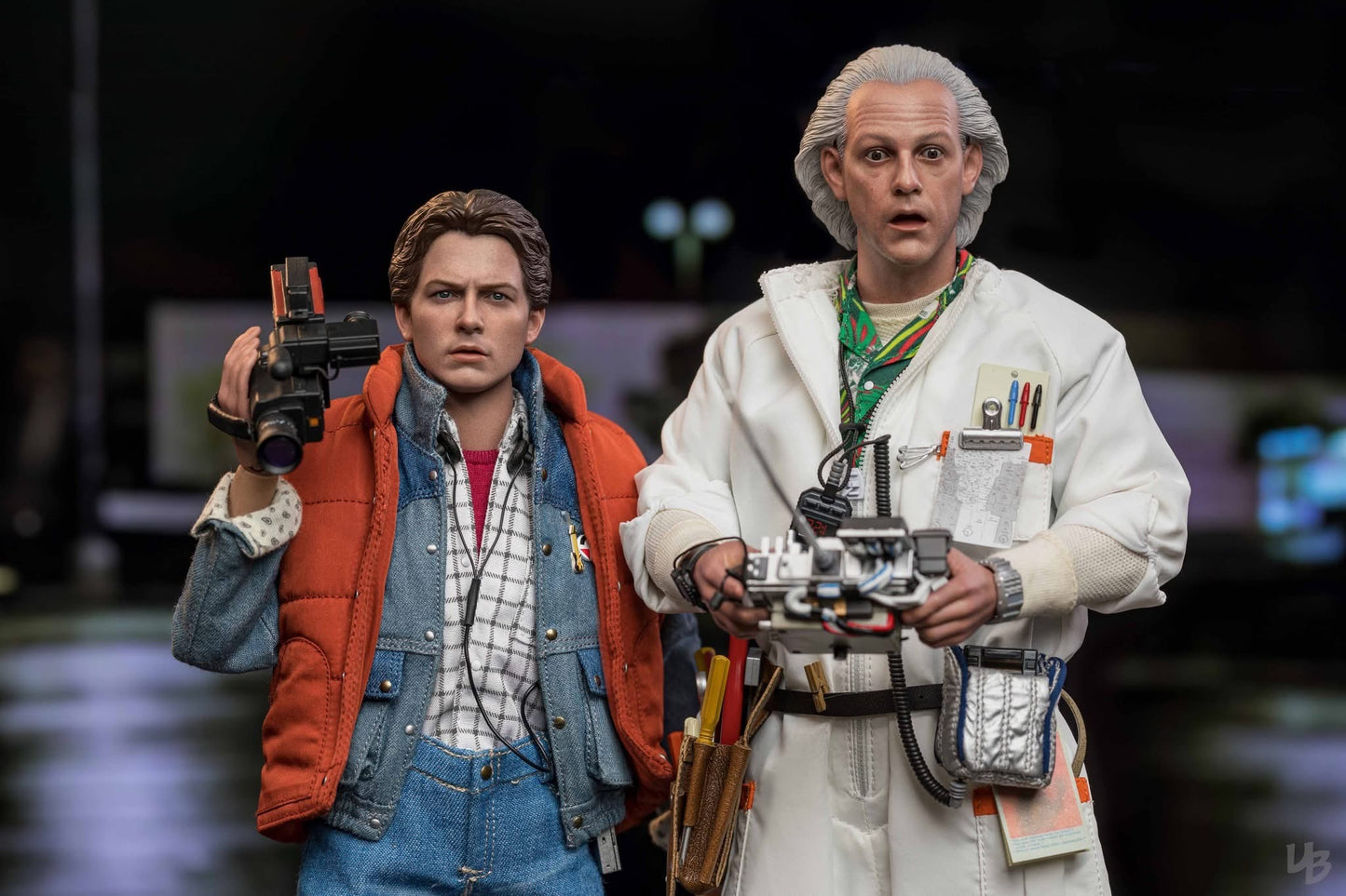 Hot Toys MMS609 Back to the Future - 1/6th scale Doc Brown Collectible Figure