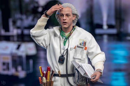 Hot Toys MMS609 Back to the Future - 1/6th scale Doc Brown Collectible Figure