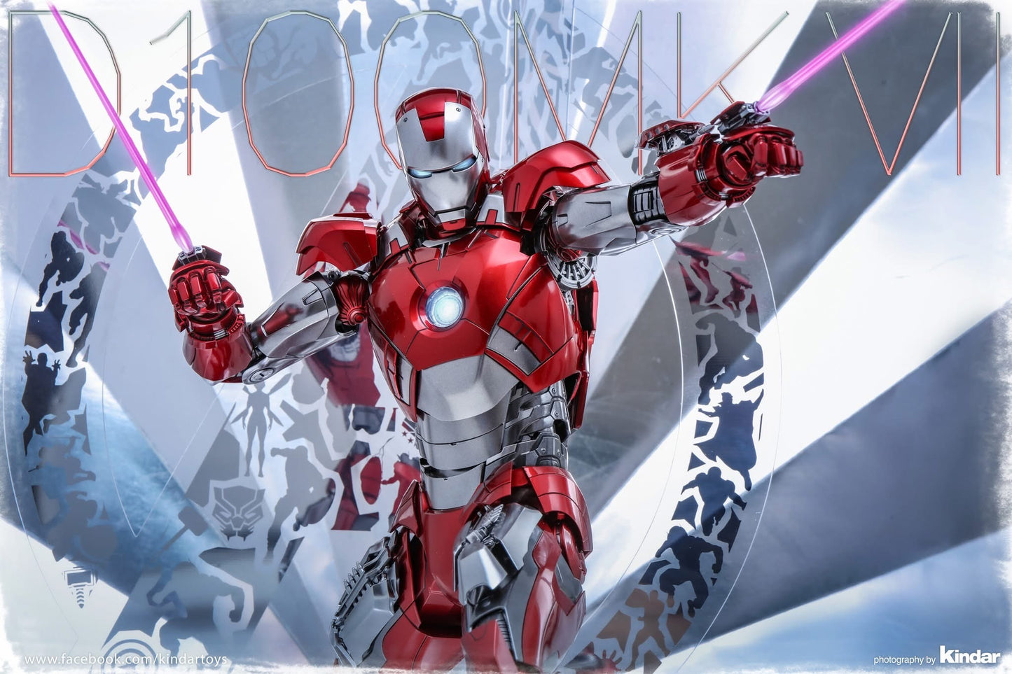 Hot Toys MMS696D54 Disney 100 - 1/6th scale Iron Man Mark VII (D100 Version) Collectible Figure [Hot Toys Exclusive]