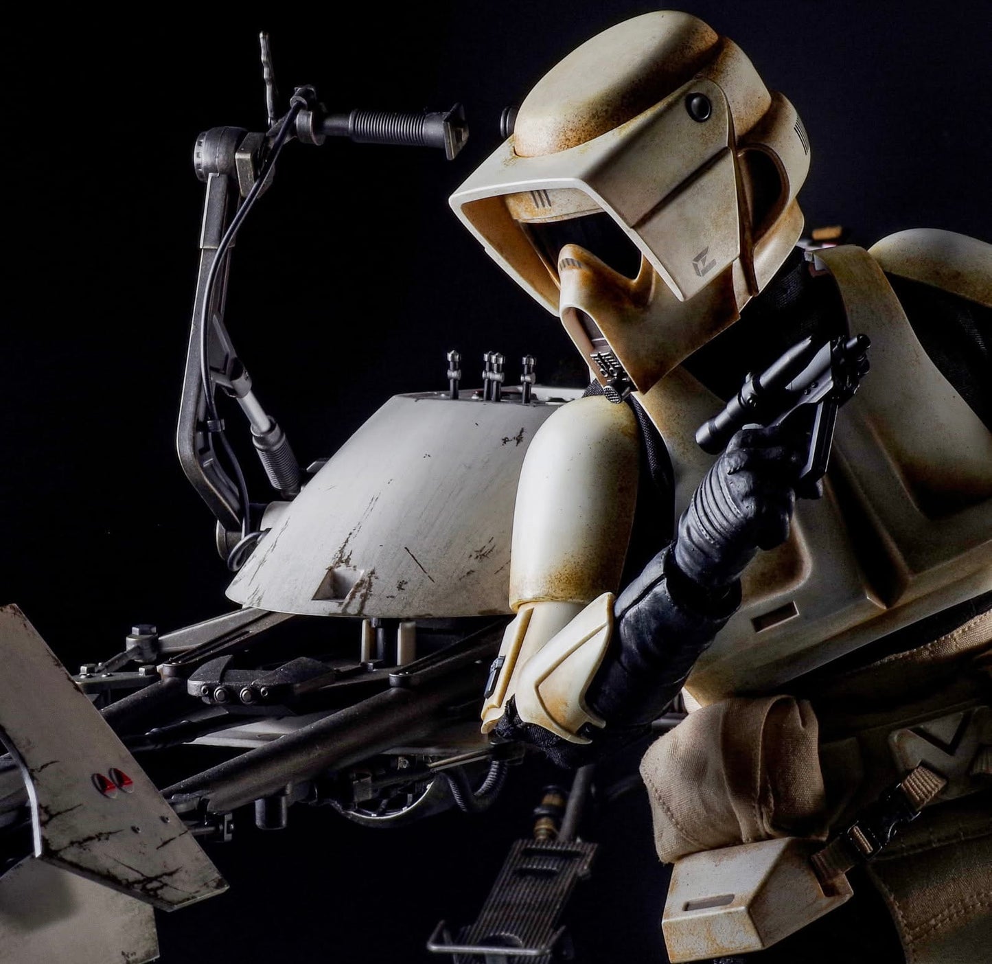 Hot Toys TMS016 The Mandalorian : 1/6th scale Scout Trooper Collectible Figure