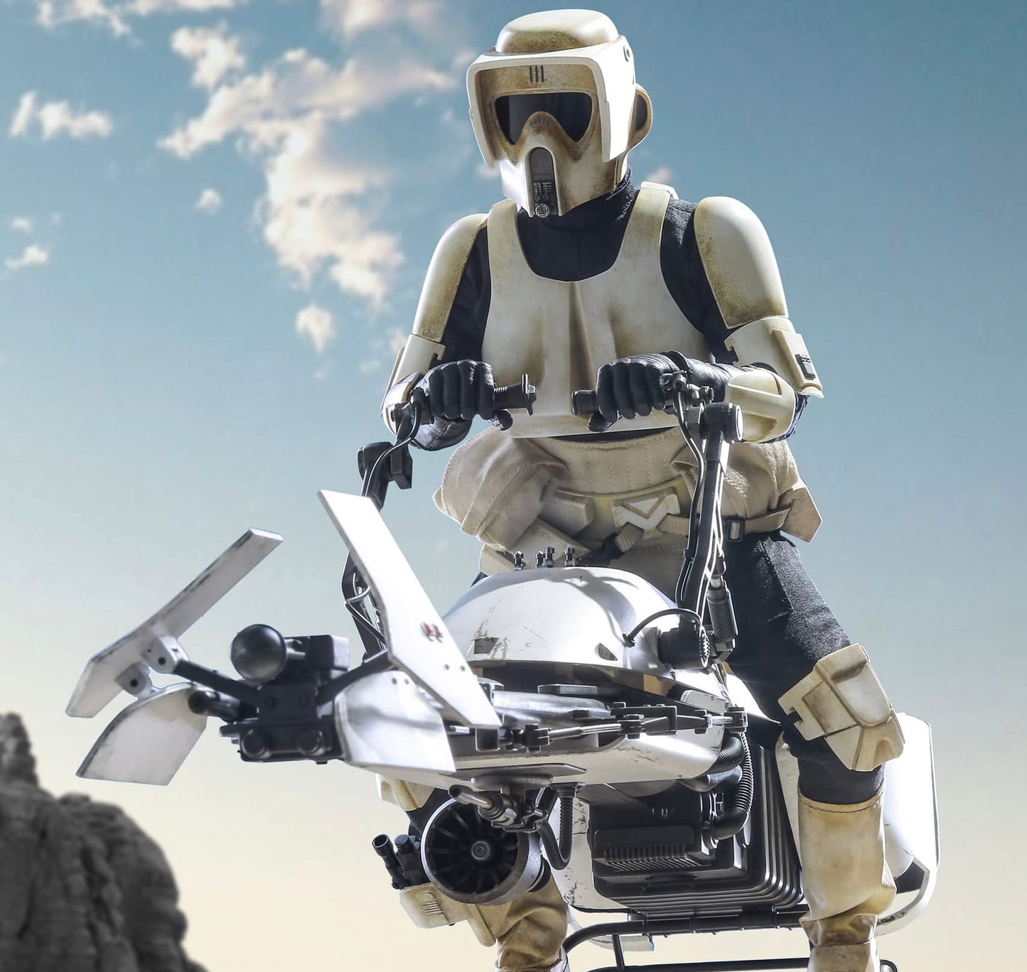 Hot Toys TMS016 The Mandalorian : 1/6th scale Scout Trooper Collectible Figure