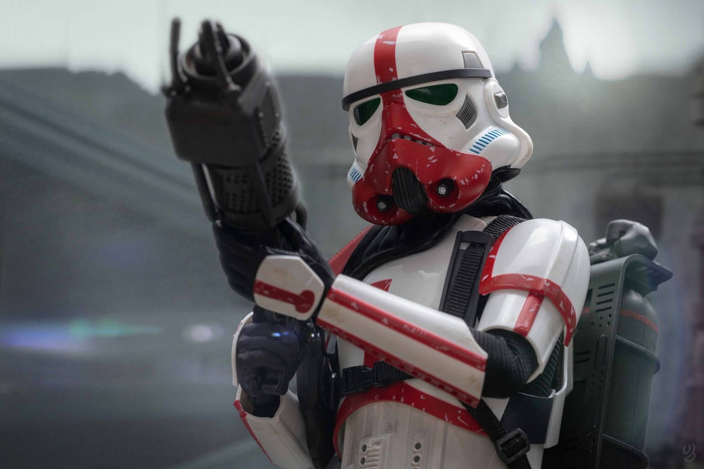 Hot Toys TMS012 The Mandalorian : 1/6th scale Incinerator Stormtrooper Collectible Figure