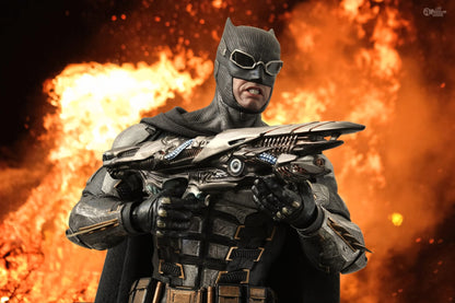 Hot Toys TMS085 Zack Snyder's Justice League - 1/6th scale Batman (Tactical Batsuit Version) Collectible Figure