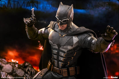 Hot Toys TMS085 Zack Snyder's Justice League - 1/6th scale Batman (Tactical Batsuit Version) Collectible Figure